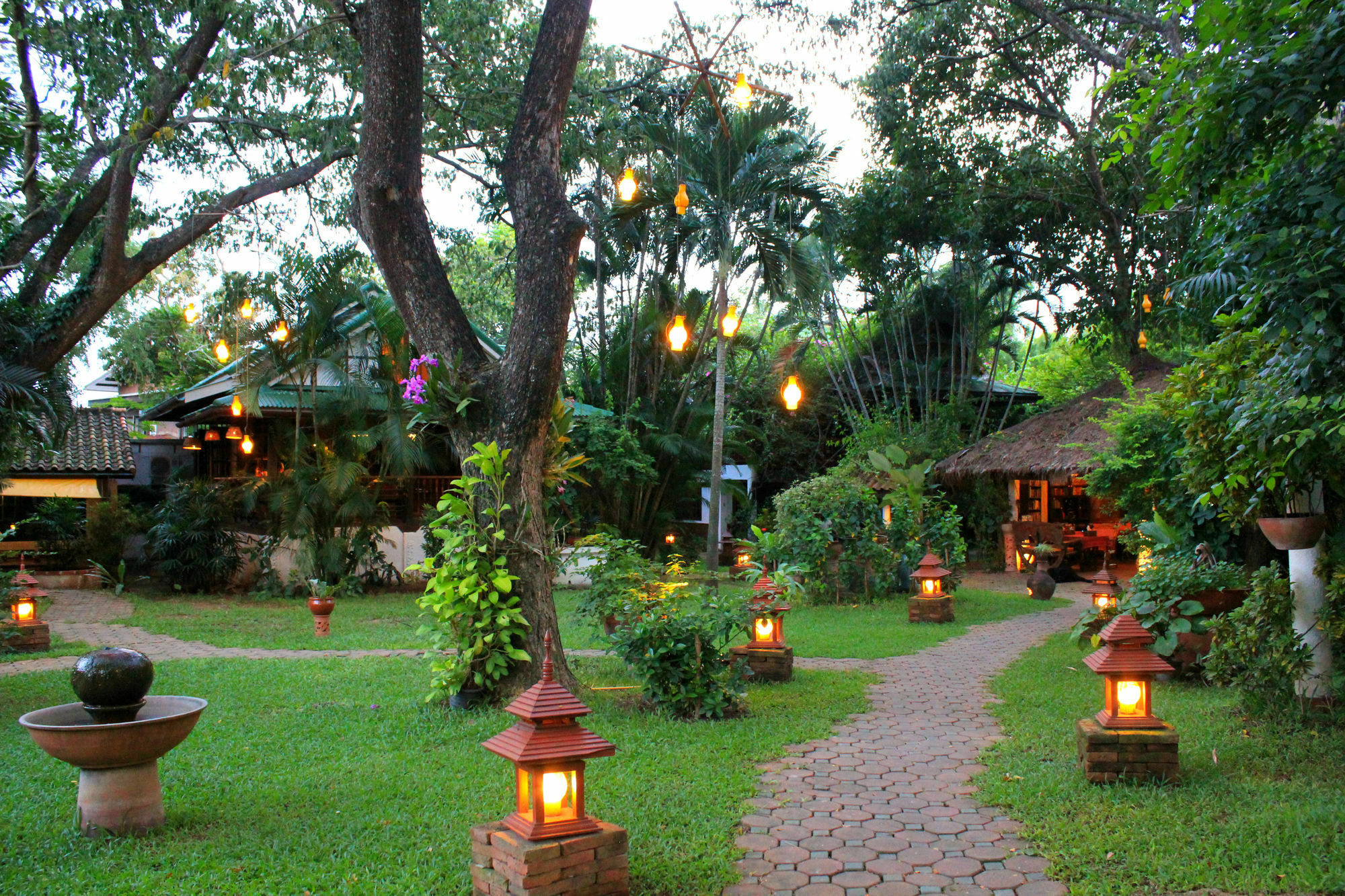 Secret Garden Chiangmai Hotel Szankampheng Kültér fotó